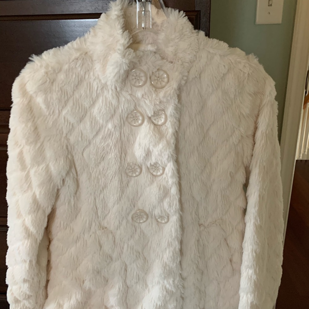 White faux fur girls coat
